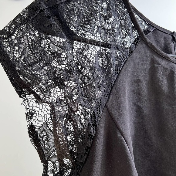 PETTICOAT ALLEY Black Short Sleeved Lace Dress Small XS - Picture 6 of 8